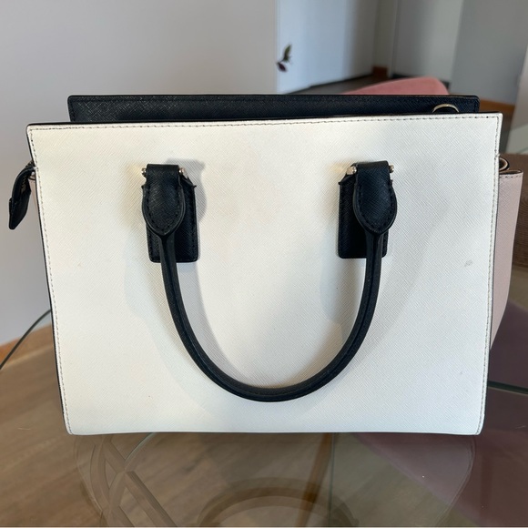 Large Kate Spade Crossbody Purse - Picture 3 of 4